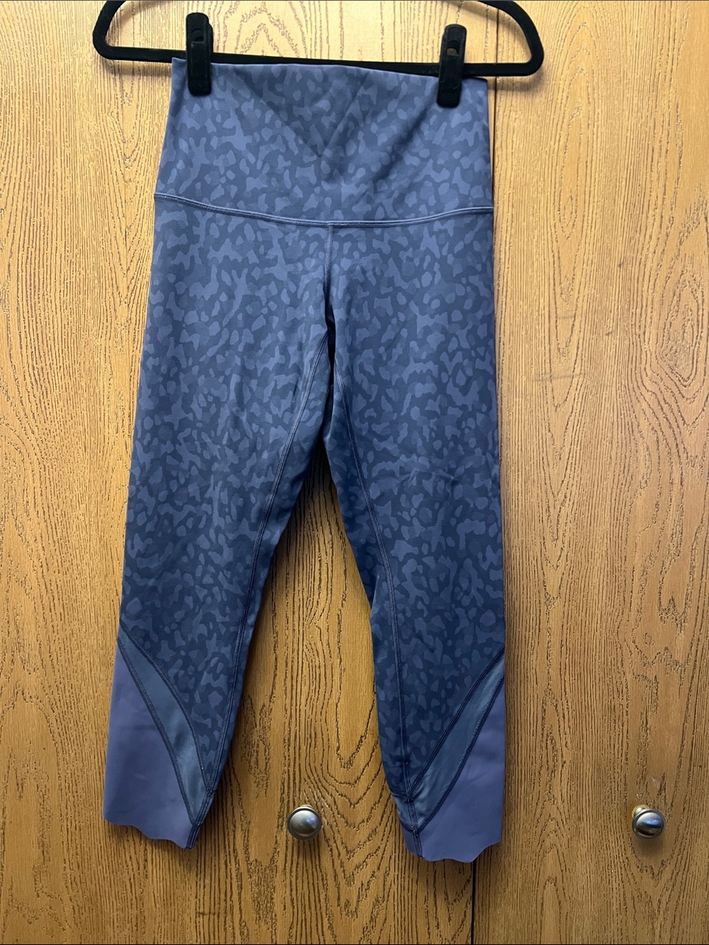 lululemon athletica Girls' Blue-Purple Animal Print Capri Leggings